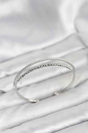 Dorika Model Hkursat Pirinç Gümüş Renk Kadın Bileklik