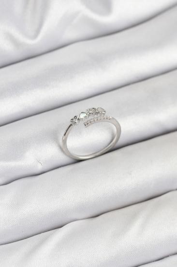 Hkursat Pirinç Gümüş Renk Kalpli Detaylı Zirkon Taşlı Kadın Yüzük