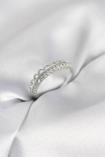 Motif Desenli Gümüş Renk Zirkon Taşlı Kadın Yüzük