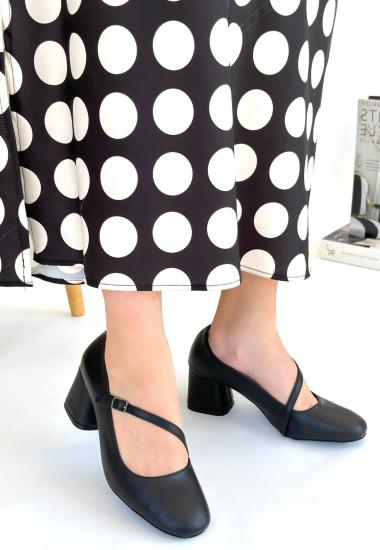 Hkursat Kier Siyah Cilt Topuklu Ayakkabı