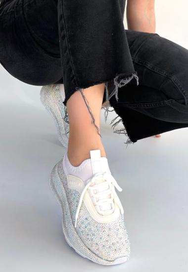 Hkursat Rimay Beyaz Cilt Boncuk İşlemeli Spor Ayakkabı