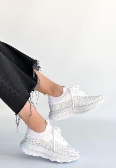 Hkursat Rimay Beyaz Cilt Boncuk İşlemeli Spor Ayakkabı