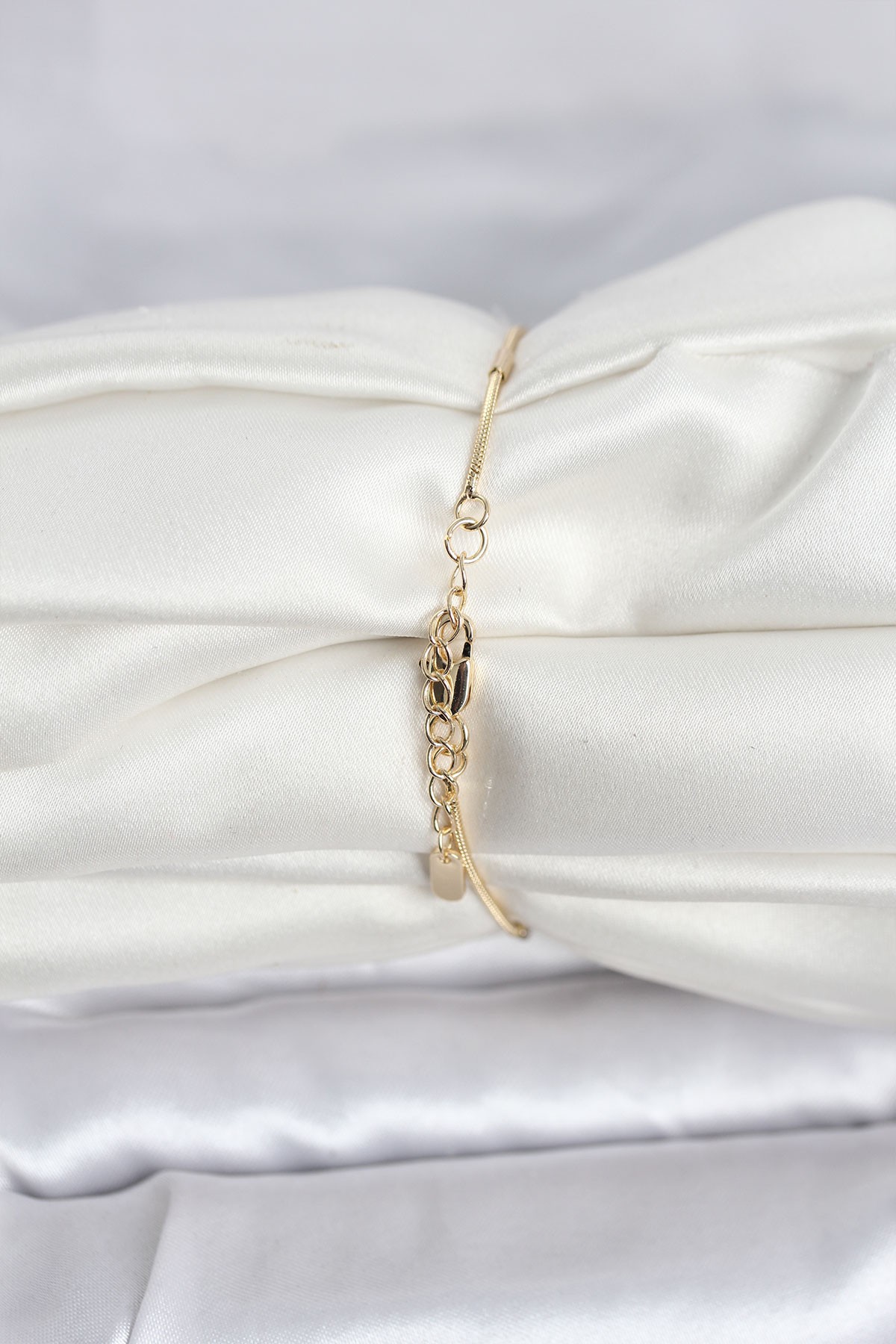 CM 14K Gold Renk Barlı Yılan Zincir Model Kadın Bileklik