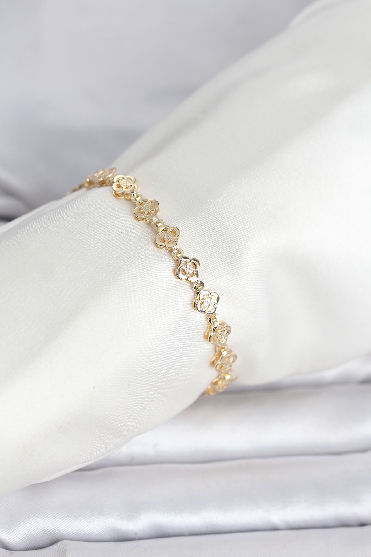 CM 14K Gold Renk Yonca Model Kadın Bileklik