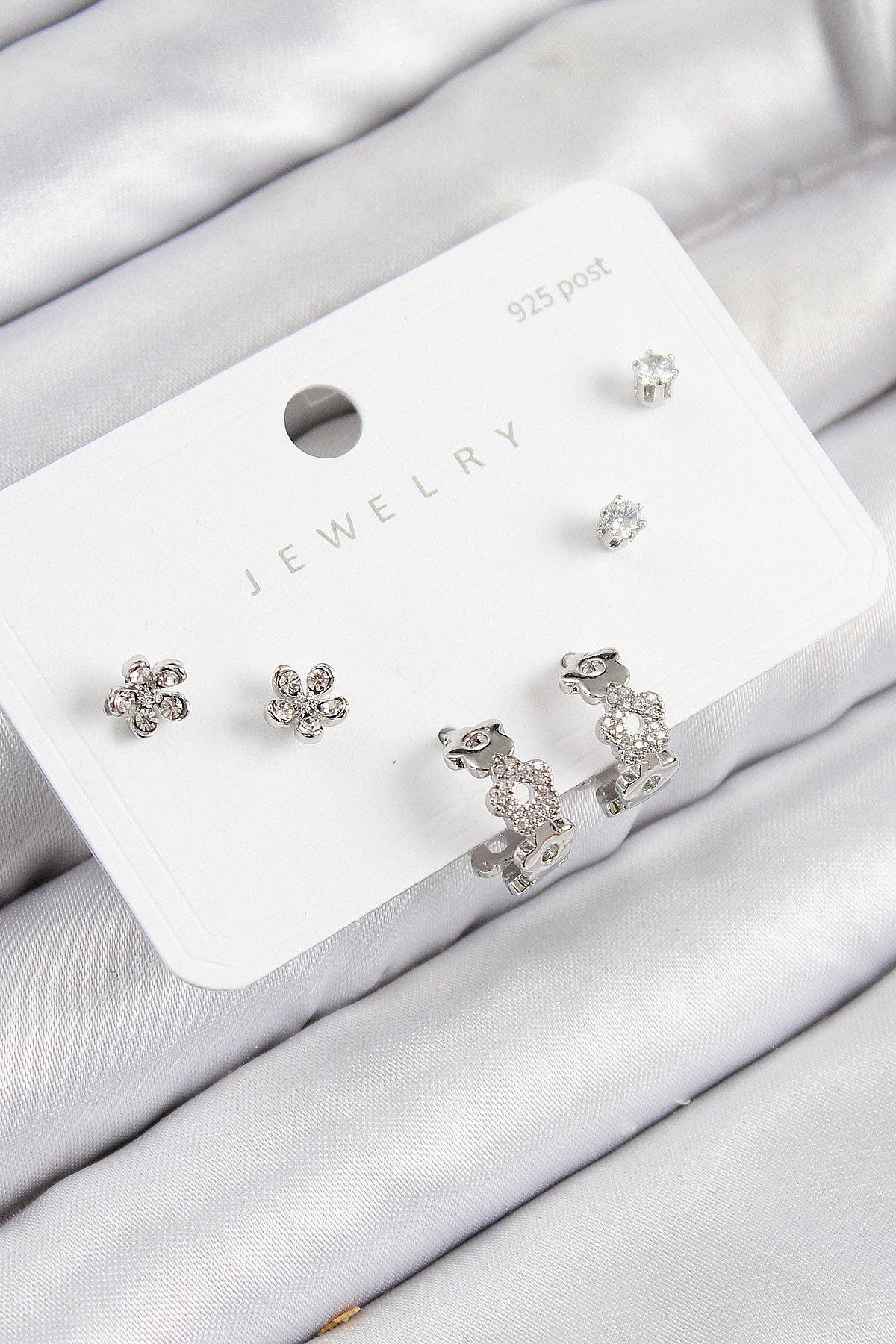 Hkursat Pirinç Zirkon Taşlı Halka Model Gümüş Renk 925 Ayar Gümüş Çivi Kadın Küpe Set