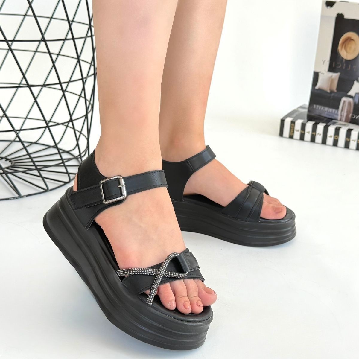Bluefeet Siyah Cilt Kemerli Sandalet